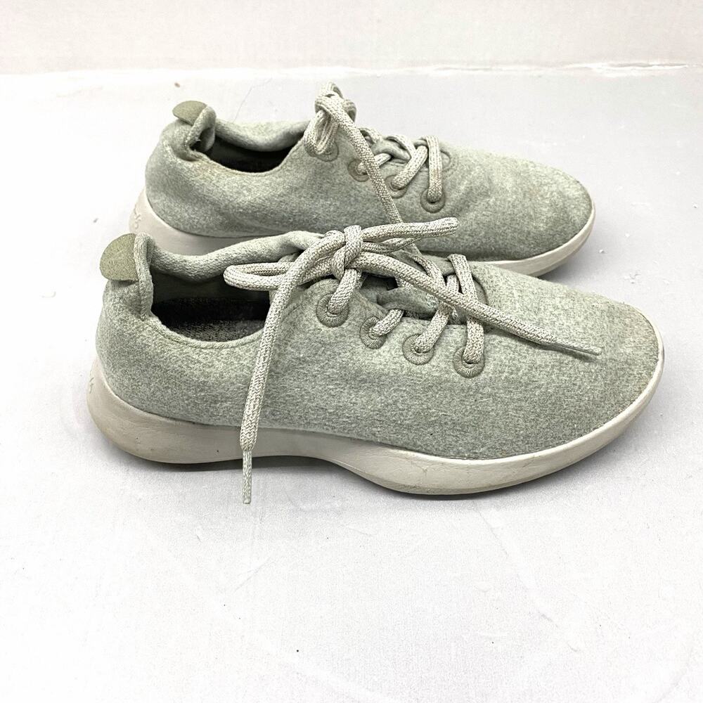 Allbirds Women’s 7 Wool Runners Sage Green Gray Merino Wool Sneakers